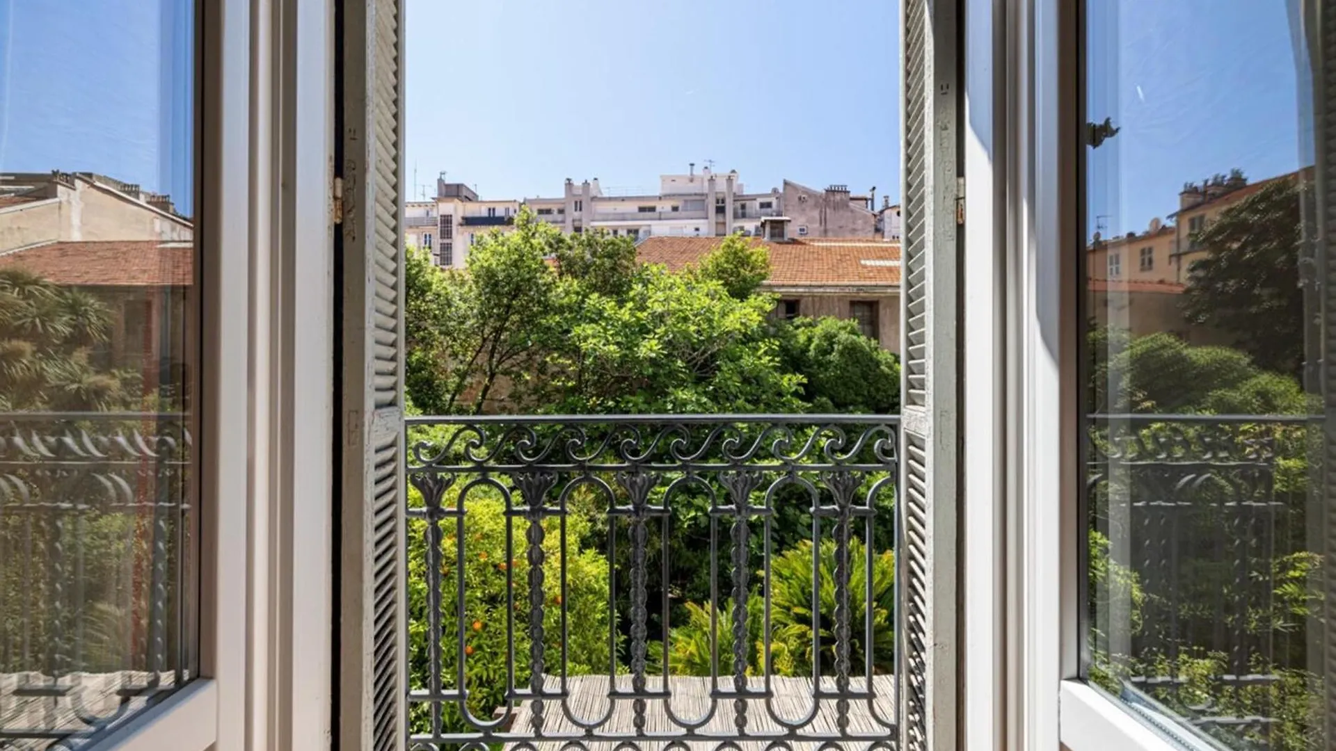 Joffre 49-D - Charming 2 Bedroom - Carre D'Or Nice Apartmán
