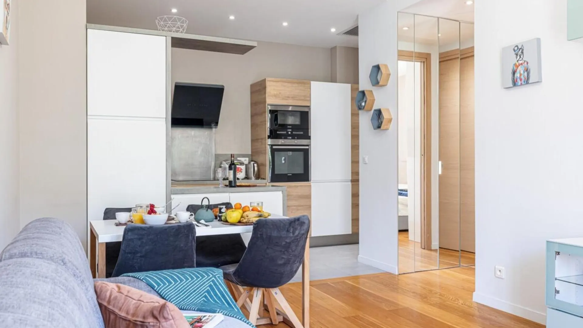 Joffre 49-D - Charming 2 Bedroom - Carre D'Or Nice Apartmán